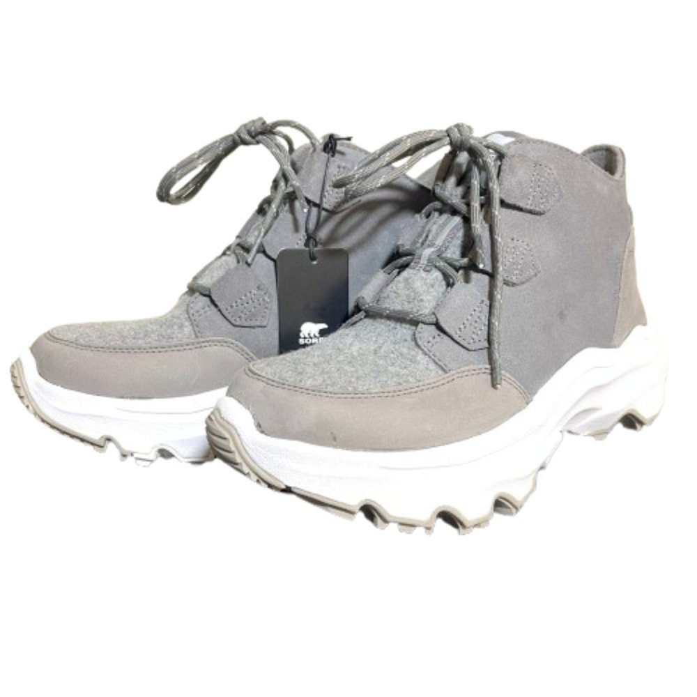 Sorel Womens Size 8 Boots Kinetic Breakthru Caribou Waterproof Gray Sea Salt